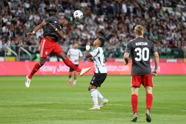 WARSZAWA 10.07.2025 MECZ I RUNDA ELIMINACYJNA LIGA EUROPY SEZON 2025 26: LEGIA WARSZAWA - FK AKTOBE --- UEFA EUROPA LEAGUE FIRST QUALIFYING ROUND MATCH: LEGIA WARSAW - FC AKTOBE UCHE AGBO JUERGEN ELITIM FOT. PIOTR KUCZA FOTOPYK NEWSPIX.PL --- newspix.pl 