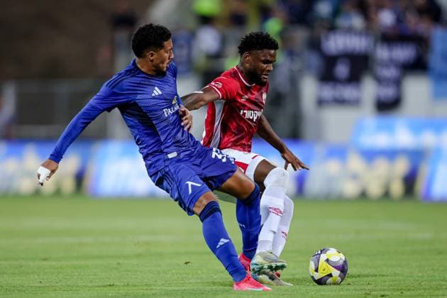 Football - UEFA Europa League - First qualifying round - Leg 1 - PFC Levski - FC Hapoel Beer Sheva - 10.07.2025 Rildo Filho of PFC Levski fights for the ball during UEFA Europa League s first qualifying rounds 1st leg between PFC Levski and FC Hapoel Beer Sheva Bulgaria Copyright: xYulianxTodorovx