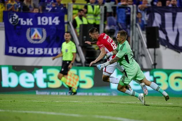 Football - UEFA Europa League - First qualifying round - Leg 1 - PFC Levski - FC Hapoel Beer Sheva - 10.07.2025 Svetoslav Vutsov of PFC Levski stops the attack during UEFA Europa League s first qualifying rounds 1st leg between PFC Levski and FC Hapoel Beer Sheva Bulgaria Copyright: xYulianxTodorovx