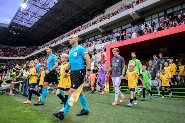 250710 Simon Gustafson of Häcken ahead of the UEFA Europa League qualifier football match between Spartak Trnava and Häcken on July 10, 2025 in Trnava Photo Mathilda Schuler BILDBYRAN kod MA MA0843 fotboll football soccer fotball uefa europa league europa league spartak trnava häcken bbeng  Copyright: MATHILDAxSCHULER BB250710MA173