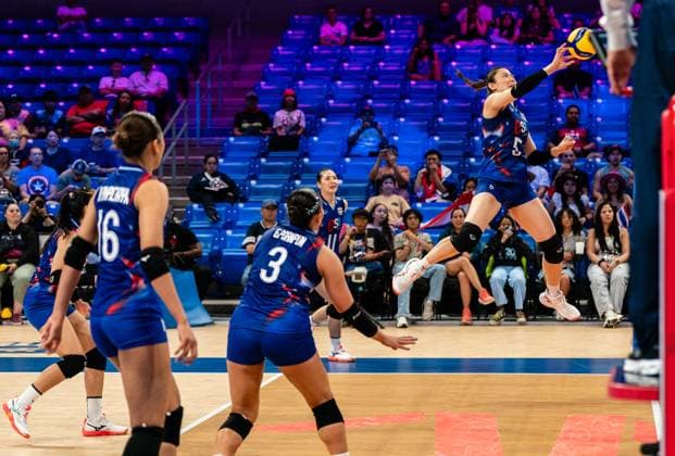(250711) -- ARLINGTON, July 11, 2025 -- Nuekjang Thatdao (R) of Thailand spikes the ball during the match between Germany and Thailand at the Women s Volleyball Nations League (VNL) 2025 in Arlington, the United States, July 10, 2025. (Photo by Chen Chen Xinhua) (SP)U.S.-ARLINGTON-VOLLEYBALL-NATIONS LEAGUE-WOMEN-GER VS THA XuxJianmei 