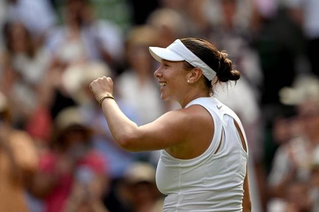 (250711) -- LONDON, July 11, 2025 -- Amanda Anisimova reacts after the women s singles semifinal match between Aryna Sabalenka of Belarus and Amanda Anisimova of the United States at the Wimbledon Tennis Championships in London, Britain, July 10, 2025. ) (SP)BRITAIN-LONDON-TENNIS-WIMBLEDON-WOMEN S SINGLES LixYing 
