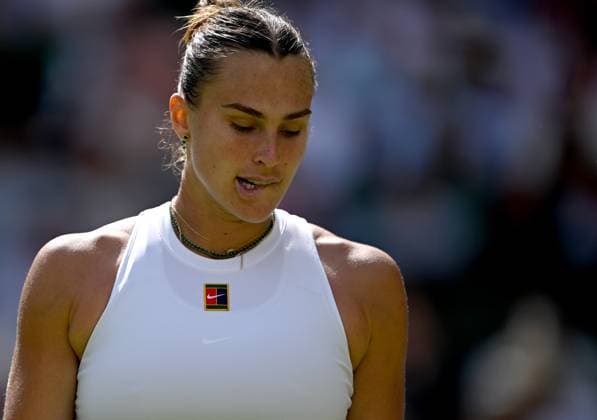 (250711) -- LONDON, July 11, 2025 -- Aryna Sabalenka reacts during the women s singles semifinal match between Aryna Sabalenka of Belarus and Amanda Anisimova of the United States at the Wimbledon Tennis Championships in London, Britain, July 10, 2025. ) (SP)BRITAIN-LONDON-TENNIS-WIMBLEDON-WOMEN S SINGLES LixYing 