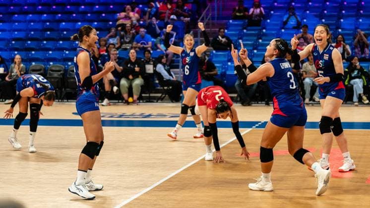 (250711) -- ARLINGTON, July 11, 2025 -- Players of Thailand celebrate during the match between Germany and Thailand at the Women s Volleyball Nations League (VNL) 2025 in Arlington, the United States, July 10, 2025. (Photo by Chen Chen Xinhua) (SP)U.S.-ARLINGTON-VOLLEYBALL-NATIONS LEAGUE-WOMEN-GER VS THA XuxJianmei 