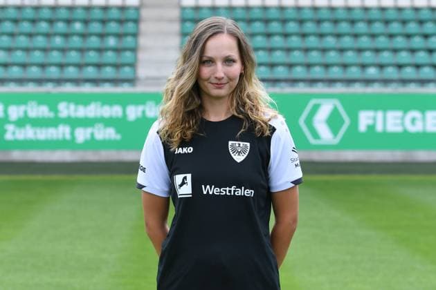 SC Preußen Münster 2 BL, portrait date 2025 2026 Kira Loose Physiotherapist Münster SC Preußen Münster 2 BL, portrait date 2025 2026 xRx