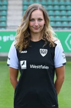 SC Preußen Münster 2 BL, portrait date 2025 2026 Kira Loose Physiotherapist Münster SC Preußen Münster 2 BL, portrait date 2025 2026 xRx