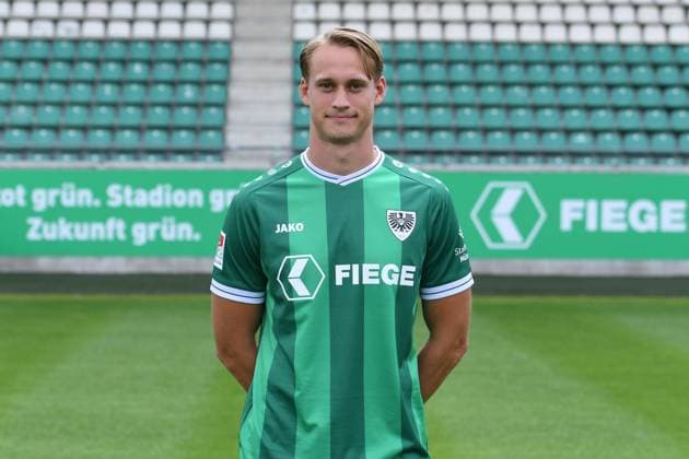 SC Preußen Münster 2 BL, portrait date 2025 2026 Oscar Vilhelmsson Münster SC Preußen Münster 2 BL, portrait date 2025 2026 xRx