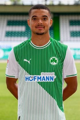 10 07 2025 SpVgg Greuther Fürth Kleeblatt Spielvereinigung 2 BL Soccer Bundesliga Season 2025 2026 Photo appointment Portrait appointment Presentation Press appointment Single photo Single photo Portrait Portrait Headshot Maximilian Solomon Dietz 33, SpVgg Greuther Fürth