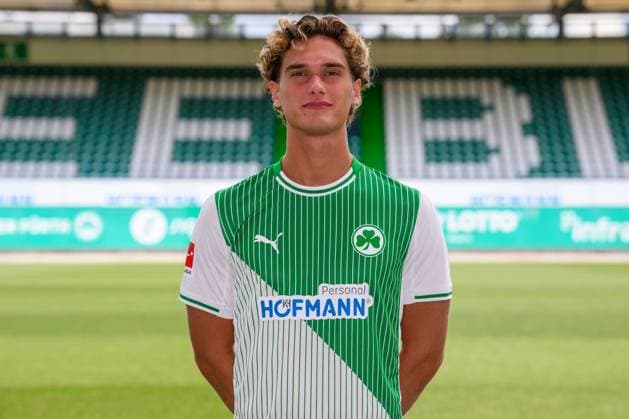 10 07 2025 SpVgg Greuther Fürth Kleeblatt Spielvereinigung 2 BL Soccer Bundesliga Season 2025 2026 Photo appointment Portrait appointment Presentation Press appointment Single photo Single photo Portrait Portrait Headshot Juan Cabrera 22, SpVgg Greuther Fürth