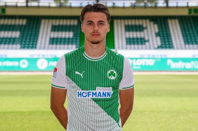 10 07 2025 SpVgg Greuther Fürth Kleeblatt Spielvereinigung 2 BL Soccer Bundesliga Season 2025 2026 Photo appointment Portrait appointment Presentation Press appointment Single photo Single photo Portrait Portrait Headshot Leander Popp 20, SpVgg Greuther Fürth
