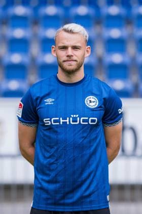 Mika Schroers DSC Arminia Bielefeld 2 BL, portrait date 2025 2026