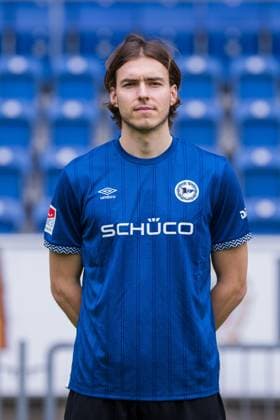 Roberts Uldrikis DSC Arminia Bielefeld 2 BL, portrait date 2025 2026