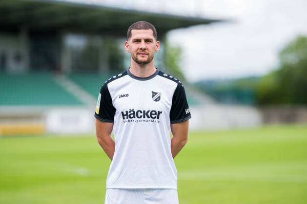 Viktor Miftaraj SV Rödinghausen Regionalliga West, Porträttermin 2025 2026 Rödinghausen North Rhine-Westphalia Germany Häcker Wiehenstadion