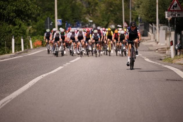 The pack rides during the 6th stage of the Giro d™Italia Women, from Bellaria-Igea Marina to Terre Roveresche, Italy Friday, July 11, 2025. - cycling .  Copyright: xMarcoxAlpozzi LaPressex
