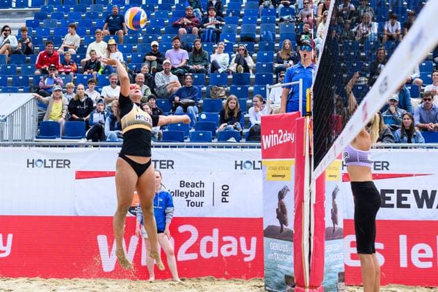 Beach volleyball, Beachvolleyball - Pro Beach Battle Masters SEEWALCHEN,AUSTRIA,11.JUL.25 - BEACH VOLLEYBALL - Beach Volleyball Tour PRO, Pro Beach Battle Masters Litzlberg. Image shows Birgit Schoettl (AUT).  GEPAxpictures xDanielaxMoser