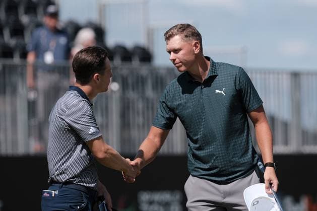 UK: The Genesis Scottish Open at The Renaissance Club, North Berwick, Scotland on 11 July 2025: Pictured: Matti Schmid (Germany) shakes hands with Matthew Jordan (England) on the 18th green during the second round of the Genesis Scottish Open 2025 at The Renaissance Club, North Berwick, Scotland North Berwick The Renaissance Club Scotland Copyright: xAlexxToddx