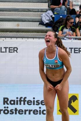 Beach volleyball, Beachvolleyball - Pro Beach Battle Masters SEEWALCHEN,AUSTRIA,11.JUL.25 - BEACH VOLLEYBALL - Beach Volleyball Tour PRO, Pro Beach Battle Masters Litzlberg. Image shows the rejoicing of Sara Neiss (AUT).  GEPAxpictures xDanielaxMoser