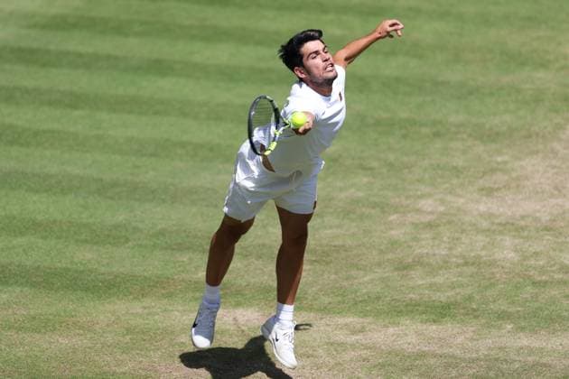 July 11, 2025, London, Celestynow, United Kingdom: CARLOS ALCARAZ of Spain during the match against T. Fritz of USA in the semifinals of Championships 2025 at Wimbledon AELTC in London. London United Kingdom - ZUMAc278 20250711_zsp_c278_002 Copyright: xMarcinxCholewinskix