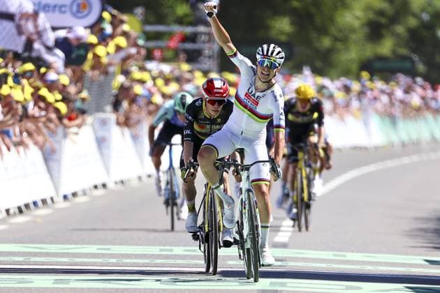 Slovenian Tadej Pogacar of UAE Team Emirates celebrates after winning stage seven of the 2025 Tour de France cycling, from Saint-Malo to Mur-de-Bretagne (194 km), on Friday 11 July 2025 in France. The 112th edition of the Tour de France starts on Saturday 5 July in Lille, France, and will finish in Paris, France on the 27th of July. DAVIDxPINTENS  x128903957x