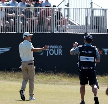 UK: The Genesis Scottish Open at The Renaissance Club, North Berwick, Scotland on 11 July 2025: Pictured: Yannik Paul (Germany) throws his ball to his caddie Oliver Briggs on the 14th green during the second round of the Genesis Scottish Open 2025 at The Renaissance Club, North Berwick, Scotland North Berwick The Renaissance Club Scotland Copyright: xAlexxToddx