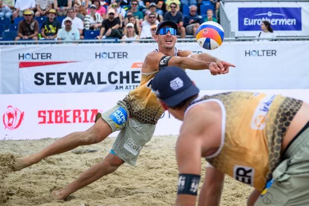 Beach volleyball, Beachvolleyball - Pro Beach Battle Masters SEEWALCHEN,AUSTRIA,11.JUL.25 - BEACH VOLLEYBALL - Beach Volleyball Tour PRO, Pro Beach Battle Masters Litzlberg. Image shows Mathias Seiser (AUT).  GEPAxpictures xDanielaxMoser