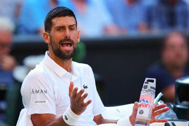 Novak Djokovic frustrated during his semi final match Wimbledon Tennis Championships, Day 12, The All England Lawn Tennis and Croquet Club, London, UK - 11 Jul 2025London The All England Lawn Tennis and United Kingdom  Copyright: xJavierxGarcia Shutterstockx 15392287dg