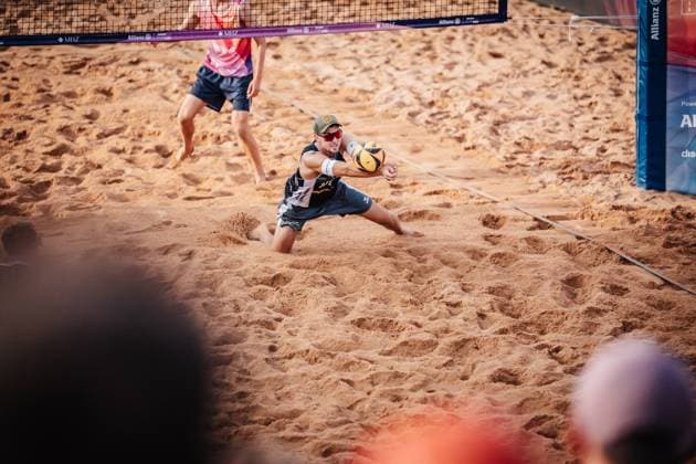 Beach volleyball men Allianz German Beach Tour 2025 Tourstop Munich 11 07 2025 Benedikt Sagstetter plays the ball Munich Central University Sports Munich Bavaria Germany