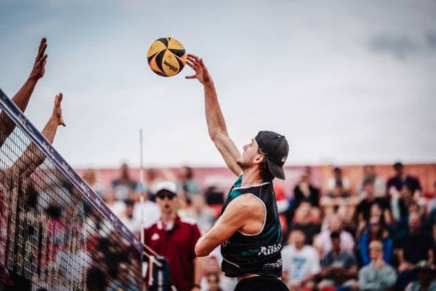 Beach volleyball men Allianz German Beach Tour 2025 Tourstop Munich 11 07 2025 Paul Henning at the attack Munich Central University Sports Munich Bavaria Germany
