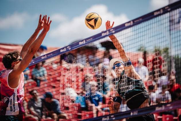 Beach volleyball men Allianz German Beach Tour 2025 Tourstop Munich 11 07 2025 Momme Lorenz at the attack Munich Central University Sports Munich Bavaria Germany