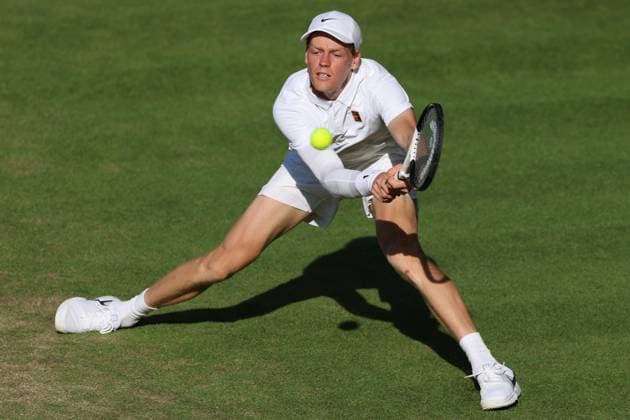 July 11, 2025, London, Celestynow, United Kingdom: JANNIK SINNER of Italy during the match against N. Djokovic of Serbia in the semifinals of Championships 2025 at Wimbledon AELTC in London. London United Kingdom - ZUMAc278 20250711_zsp_c278_024 Copyright: xMarcinxCholewinskix