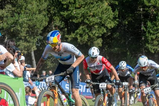 UCI Mountain Bike World Cup 2025 Simon Andreassen from Denmark, representing the Orbea Fox Factory Team, competes in the CROSS-COUNTRY SHORT TRACK Men Elite during the UCI Mountain Bike World Cup Andorra 2025 in Pal Arinsal, Andorra, on July 11, 2025. Pal Andorra  Copyright: xMartinxSilvaxCosentinox originalFilename:silvacosentino-simonand250711_nppnG.jpg
