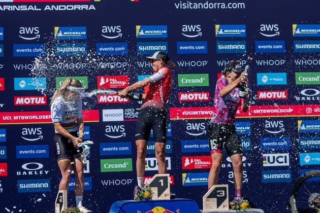 UCI Mountain Bike World Cup 2025 In Pal Arinsal, Andorra, on July 11, 2025, Ronja Blochilinger from Switzerland, Evie Richards from Great Britain, and Alessandra Keller from Switzerland stand on the podium in the CROSS-COUNTRY SHORT TRACK Women Elite during the UCI Mountain Bike World Cup Andorra 2025. Pal Andorra  Copyright: xMartinxSilvaxCosentinox originalFilename:silvacosentino-ronjablo250711_nplvg.jpg