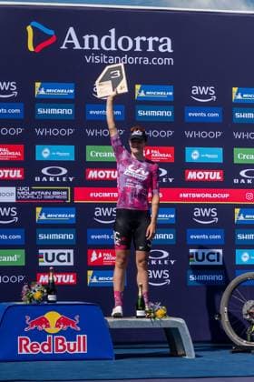 UCI Mountain Bike World Cup 2025 Ronja Blochilinger from Switzerland, representing the team Specialized Factory Racing, stands on the podium of the CROSS-COUNTRY SHORT TRACK Elite for women during the UCI Mountain Bike World Cup Andorra 2025 in Pal Arinsal, Andorra, on July 11, 2025. Pal Andorra  Copyright: xMartinxSilvaxCosentinox originalFilename:silvacosentino-ronjablo250711_npuHB.jpg