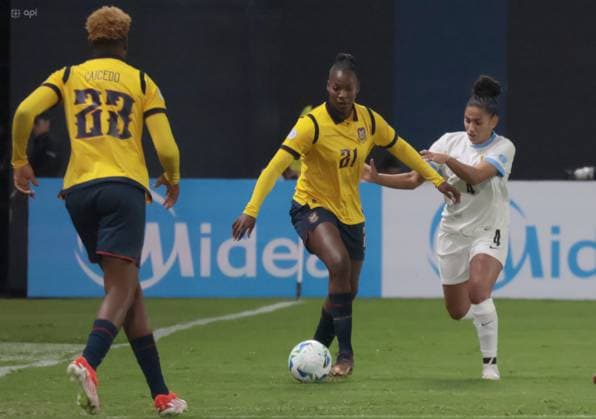 COPA AMERICA FEMENINA July 11, 2025 Meeting between Ecuador VS Uruguay for the Copa America Femenina at the Banco Guayaquil stadium QUITO PICHINCHA ECUADOR Copyright: xHENRYxLAPOx