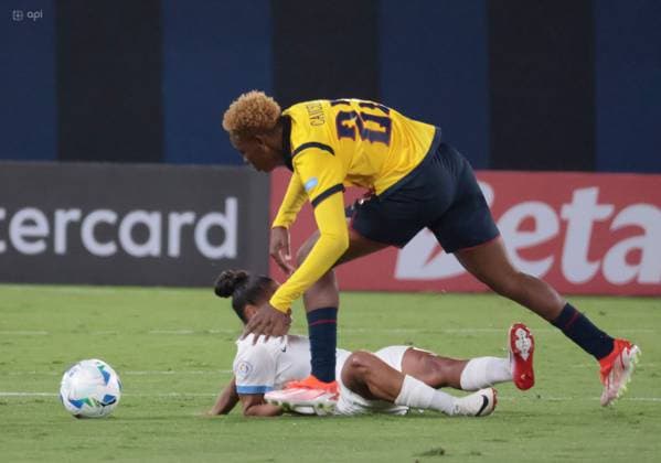 COPA AMERICA FEMENINA July 11, 2025 Meeting between Ecuador VS Uruguay for the Copa America Femenina at the Banco Guayaquil stadium QUITO PICHINCHA ECUADOR Copyright: xHENRYxLAPOx