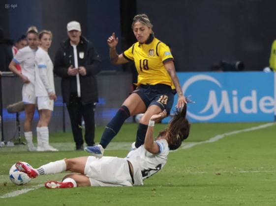 COPA AMERICA FEMENINA July 11, 2025 Meeting between Ecuador VS Uruguay for the Copa America Femenina at the Banco Guayaquil stadium QUITO PICHINCHA ECUADOR Copyright: xHENRYxLAPOx