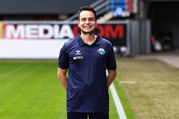 Video and match analyst Julian Metzger, SC Paderborn 2 Football Bundesliga portrait appointment 2 BL 2025 2026 official photo appointment SC Paderborn in the Home Deluxe Arena in Paderborn portrait, portrait, single image, Germany, football, men, GER, 11 07 2025 Christian Schroedter