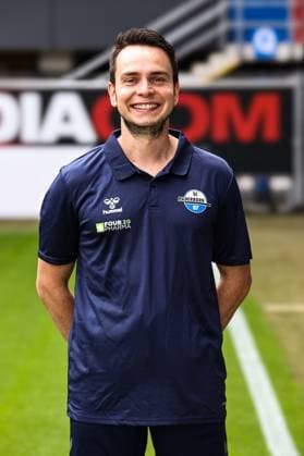 Video and match analyst Julian Metzger, SC Paderborn 2 Football Bundesliga portrait appointment 2 BL 2025 2026 official photo appointment SC Paderborn in the Home Deluxe Arena in Paderborn portrait, portrait, single image, Germany, football, men, GER, 11 07 2025 Christian Schroedter