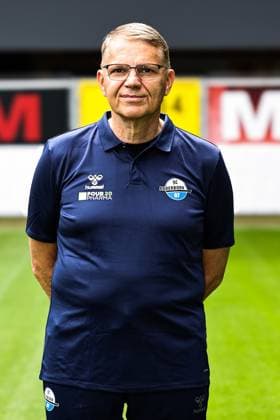 Team doctor Dr. Lutz Mahlke, SC Paderborn 2 Football Bundesliga portrait appointment 2 BL 2025 2026 official photo appointment SC Paderborn in the Home Deluxe Arena in Paderborn portrait, portrait, single picture, Germany, football, men, GER, 11 07 2025 Christian Schroedter