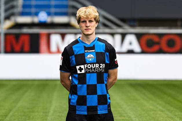 Mattes Hansen, SC Paderborn 2 Soccer Bundesliga portrait appointment 2 BL 2025 2026 official photo appointment SC Paderborn in the Home Deluxe Arena in Paderborn portrait, portrait, single picture, Germany, soccer, men, GER, 11 07 2025 Christian Schroedter