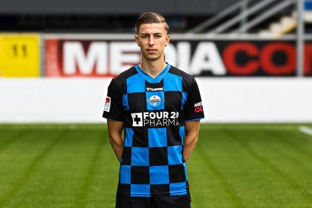 Nick Bätzner, SC Paderborn 2 Fußball Bundesliga portrait appointment 2 BL 2025 2026 official photo appointment SC Paderborn in the Home Deluxe Arena in Paderborn portrait, portrait, single image, Germany, football, men, GER, 11 07 2025 Christian Schroedter