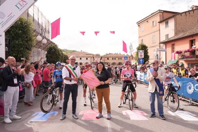 Emanuele Feduzi Mayor of Fermignano during the 7th stage of the Giro d™Italia Women, from Fermignano to Monte Nerone, Italy Saturday, July 12, 2025. - cycling .  Copyright: xMassimoxPaolone LaPressex