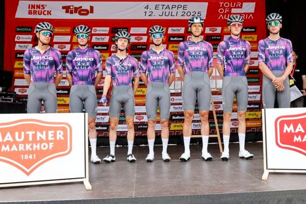 CYCLING - Tour of Austria 2025 INNSBRUCK,AUSTRIA,12.JUL.25 - CYCLING - Tour of Austria, stage 3, Innsbruck - Kuehtai. Image shows team Jayco Alula.  GEPAxpictures xMichaelxKristen