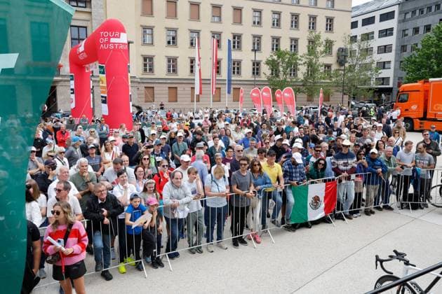CYCLING - Tour of Austria 2025 INNSBRUCK,AUSTRIA,12.JUL.25 - CYCLING - Tour of Austria, stage 3, Innsbruck - Kuehtai. Image shows fans.  GEPAxpictures xMichaelxKristen