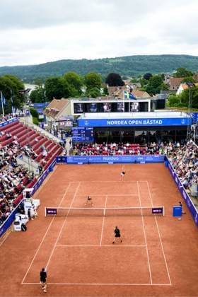 250712 General view of Centre court during the double final of Nordea Open on July 12, 2025 in Bastad Photo Mathilda Schuler BILDBYRAN kod MA MA0844 tennis wta 125 nordea open dubbelfinal dam bbeng  Copyright: MATHILDAxSCHULER BB250712MA011