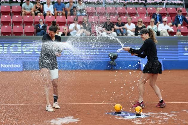 BASTAD, SWEDEN 20250712 Miriam Skoch and Jesika Maleckova Czech Republic, celebrate after winning Saturdays womens doubles final at the Nordea Open tennis tournament in Bastad BASTAD SWEDEN x9200x  Copyright: xBjörnxLarssonxRosvall TTx NORDEA OPEN 2025
