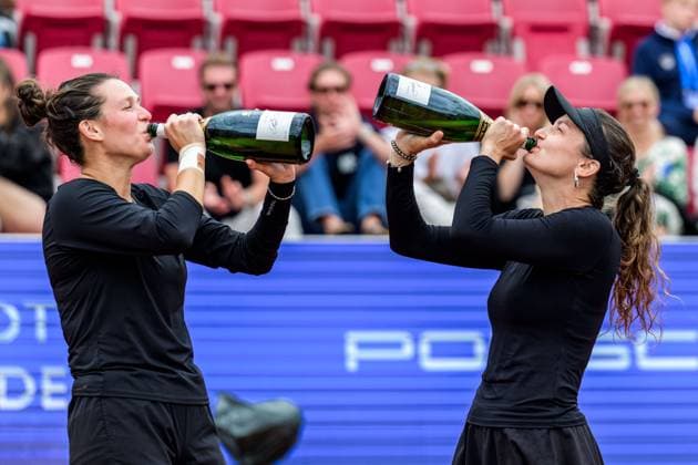 250712 Jesika Maleckova of Czech Republic and Miriam Skoch of Czech Republic celebrates after the double final of Nordea Open on July 12, 2025 in Bastad Photo Mathilda Schuler BILDBYRAN kod MA MA0844 tennis wta 125 nordea open dubbelfinal dam bbeng jubel  Copyright: MATHILDAxSCHULER BB250712MA035