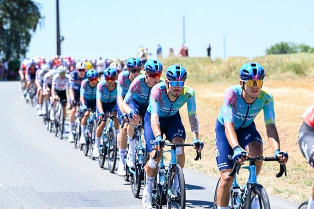 Tour de France 2025 Stage 8 LAVAL ESPACE MAYENNE, FRANCE - JULY 12 : Rider of Astana Qazaqstan Team in action during stage 8 of the 112th edition of Tour de France an UCI World Tour 2.UWT cycling road race stage for Men Elite of 174 km with start in Saint-Meen-le-Grand and finish in Laval Espace Mayenne on July 12, 2025 in Laval Espace Mayenne, France, 12 07 2025 ( Motordriver Kenny Verfaillie - Laval Espace Mayenne France  Copyright: xPetexGodingx