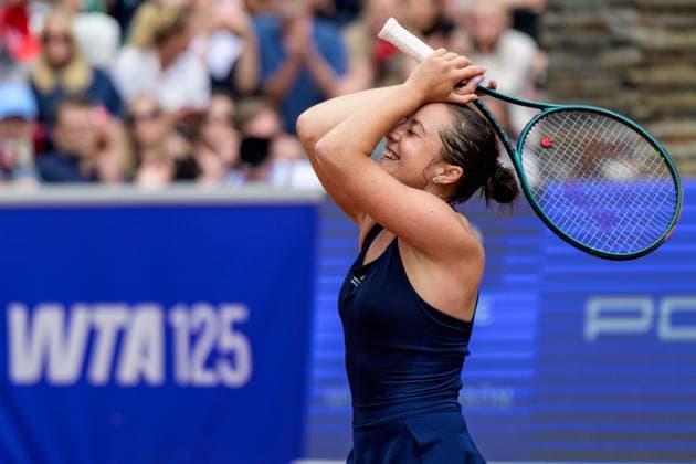 250712 Elisabetta Cocciaretto of Italy celebrates after the singles final of Nordea Open on July 12, 2025 in Bastad Photo Mathilda Schuler BILDBYRAN kod MA MA0844 tennis wta 125 nordea open singles final dam bbeng jubel  Copyright: MATHILDAxSCHULER BB250712MA068