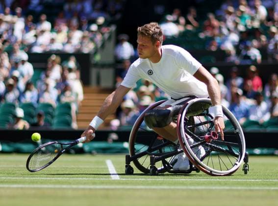 Wimbledon Championships 2025 AELTC, Day Thirteen, London, UK - 12 07 2025 Ruben Spaargaren (NED) partnered with Martin De La Puente (ESP) in action during the Mens Wheelchair Doubles Final against Alfie Hewett (GBR) and Gordon Reid (GBR) in the 2025 Wimbledon Championships London Wimbledon London GBR, UK NEWSPAPERS OUT Copyright: xMarkxGreenwoodx
